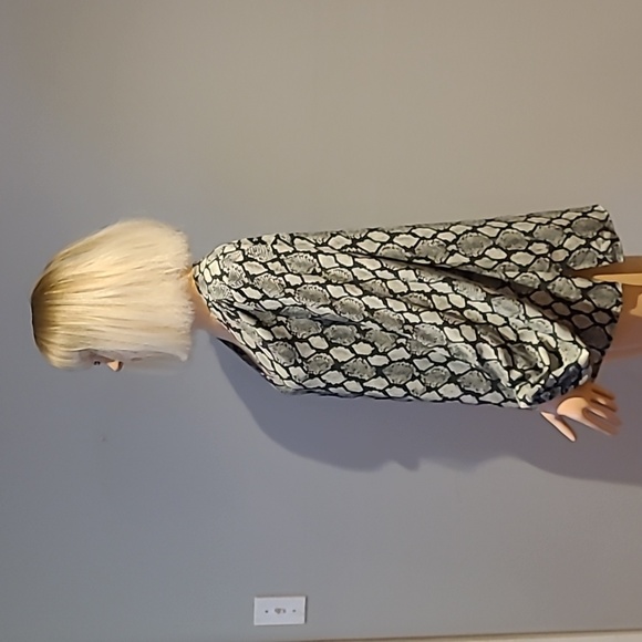 Michael Kors beautiful blouse with snake skin look size XL - Picture 4 of 7